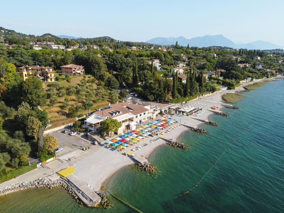 -Piscina E Parcheggio- Casa A Pochi Passi Dal Lago Padenghe sul Garda Exterior photo